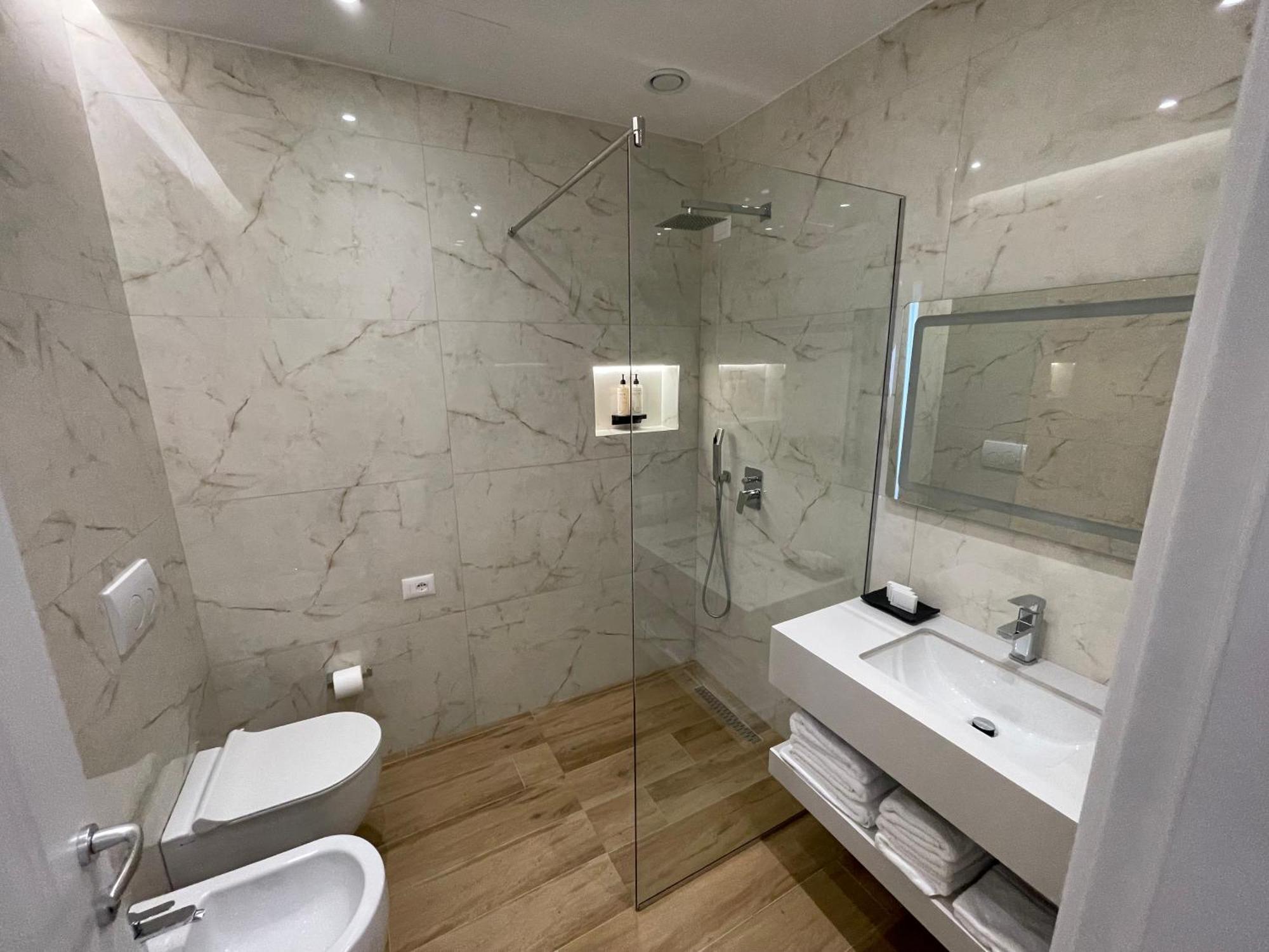 Seaside Hotel Vlorë 外观 照片