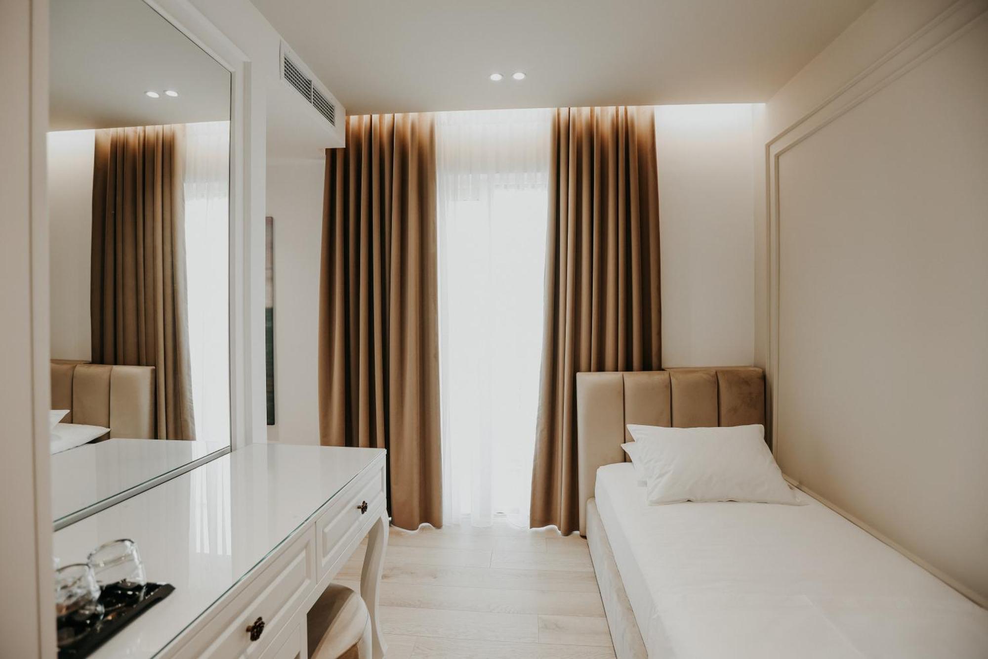 Seaside Hotel Vlorë 外观 照片